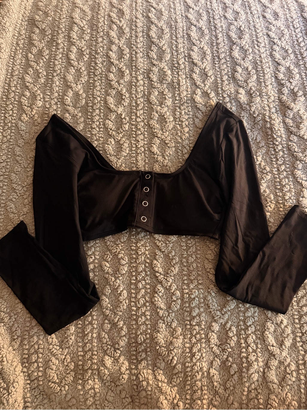 Xhilaration Black Ribbed Long Sleeve Crop Top